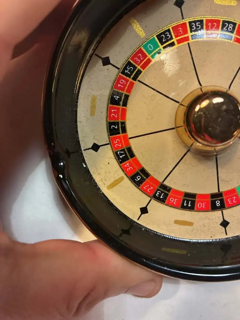 Vintage Las Vegas Themed Ceramic Roulette Wheel Ashtray
